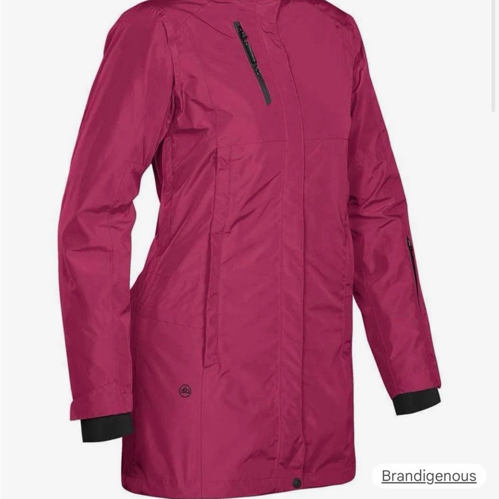 StormTech PLJ-1W Woman’s Meridian high performance shell.